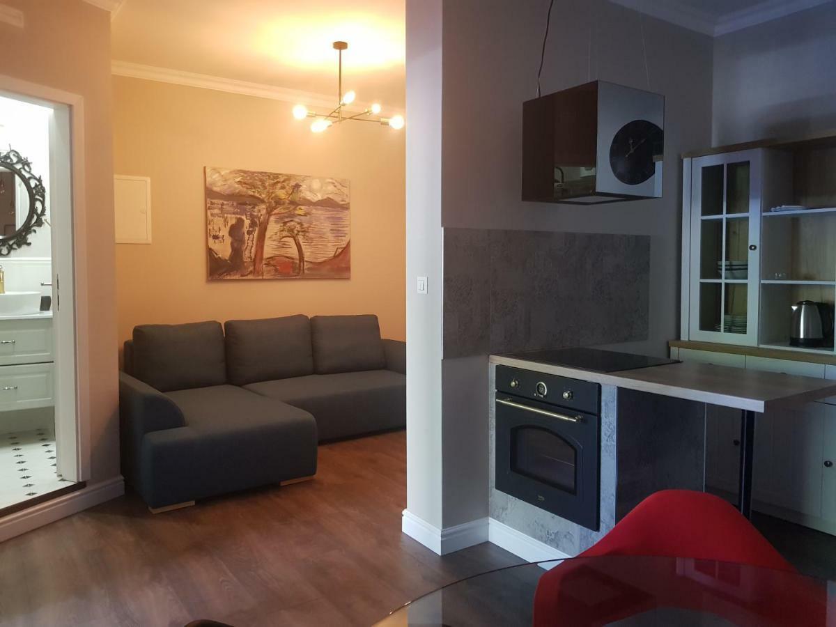 Apartments Lorenco Тисно Екстер'єр фото